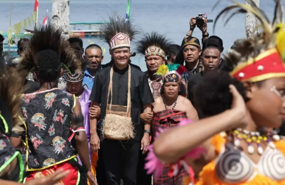 Komitmen Memajukan Papua, Ganjar Pranowo Berkunjung ke Raja Ampat